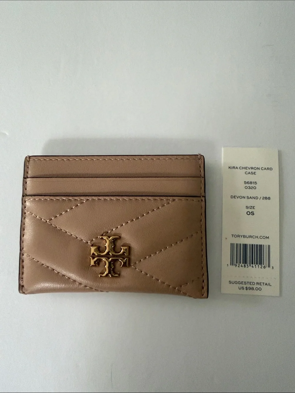 Tory Burch Kira Chevron Card Case in Devon Sand with Gold Logo